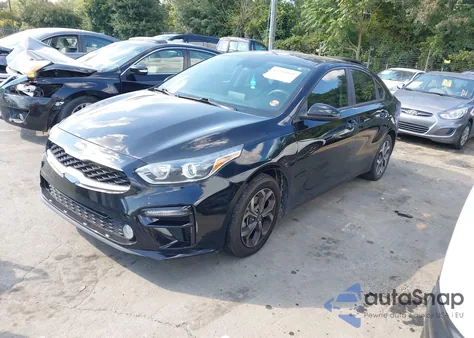 2021 Kia Forte Lxs z USA, uszkodzony, nr VIN 3KPF24AD4ME308637